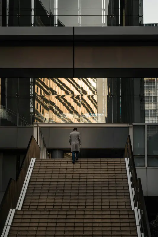 kenny-leys-McrDHuo_R-c-unsplash